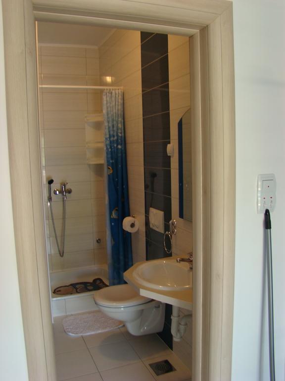 Apartments Pinus พิโรวัซ ห้อง รูปภาพ